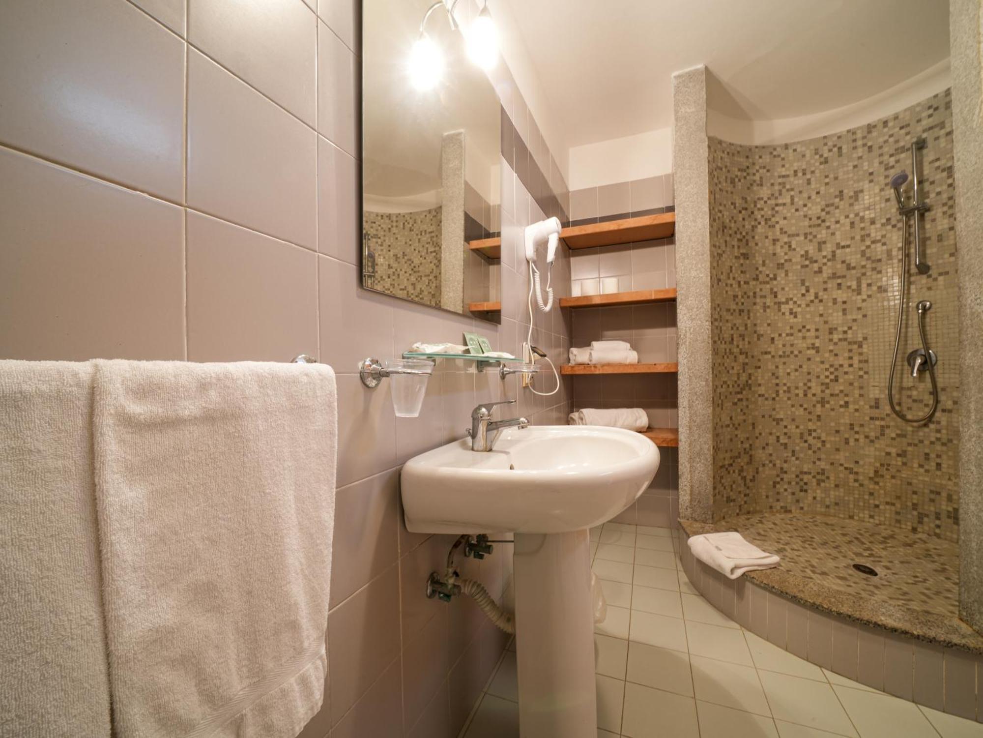 Le Tonnare Di Stintino - Beach Resort Ngoại thất bức ảnh
